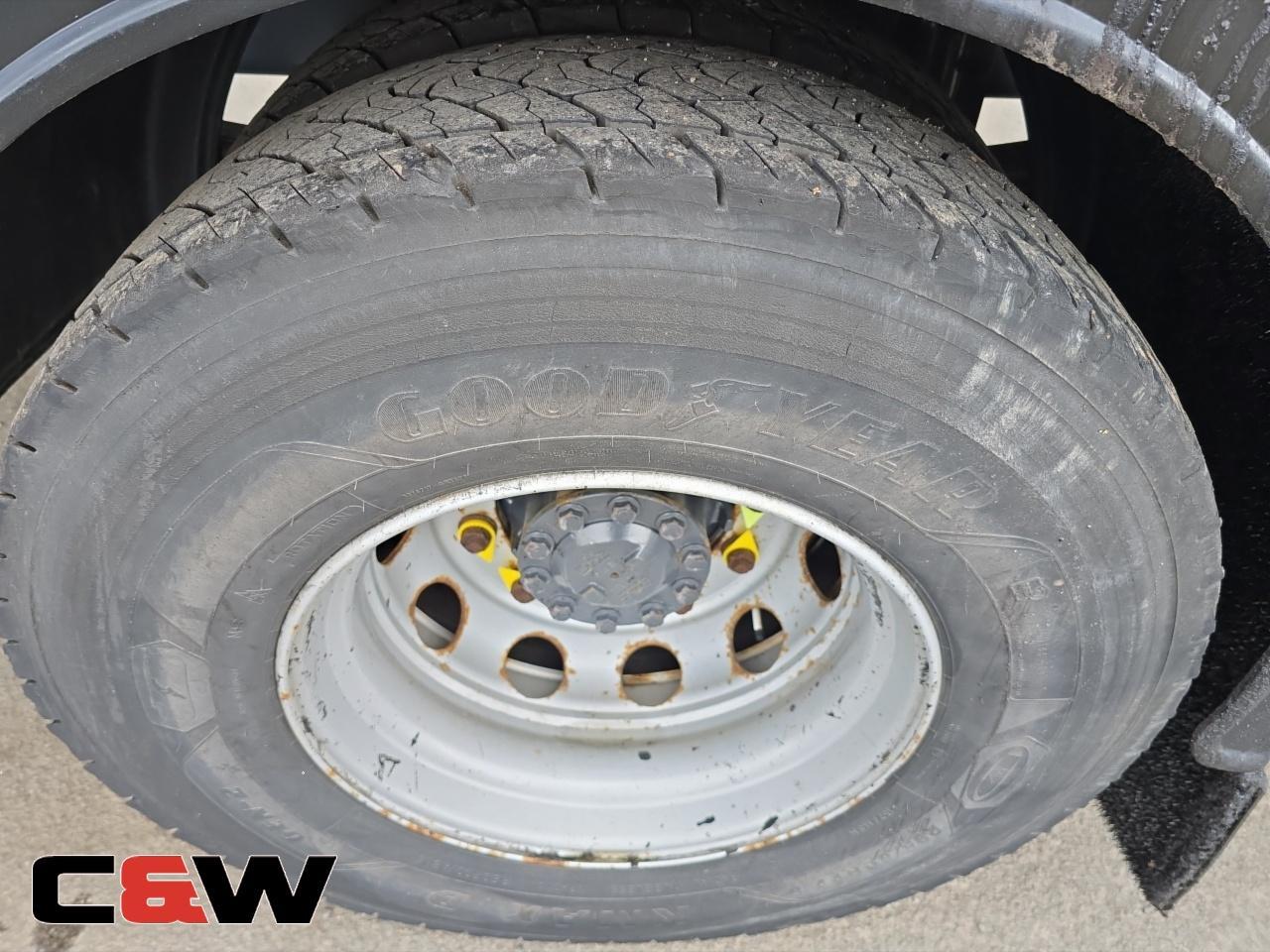 Vehicle image 31
